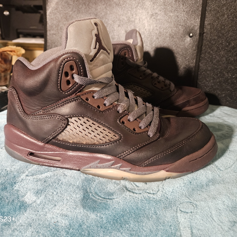 Air Jordan Retro 5s Maroon and Gray Sz 6.5 Or Womens 8.5/9